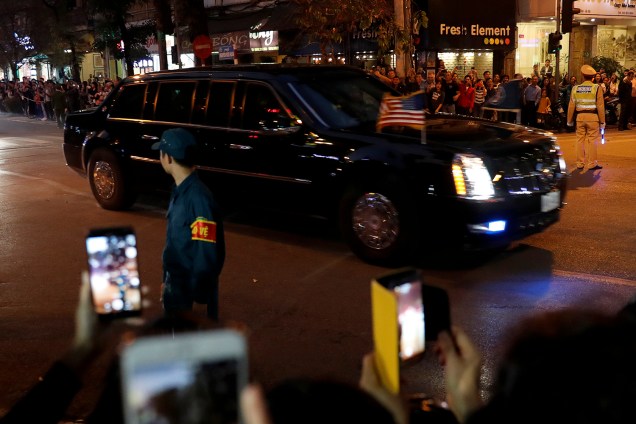 O veículo presidencial de Donald Trump chega ao Metropole Hotel, em Hanói no Vietnam, para a segunda cúpula com a Coréia do Norte - 27/02/2019