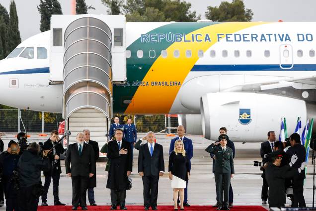 Presidente Jair Bolsonaro ao lado do primeiro-ministro Benjamin Netanyahu, durante Cerimônia Oficial de chegada à Israel - 31/03/2019