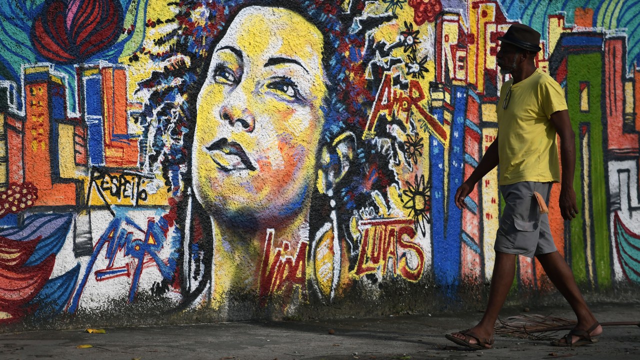 Marielle Franco, em grafite na rua