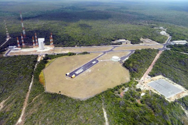 Vista aérea das instalações do Centro de Lançamento de Alcântara (CLA), no Maranhão
