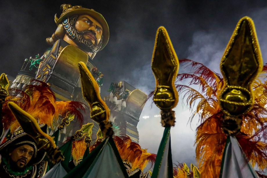 Detalhe de carro alegórico da escola de samba Mancha Verde durante desfile no Sambódromo de São Paulo - 01/03/2019