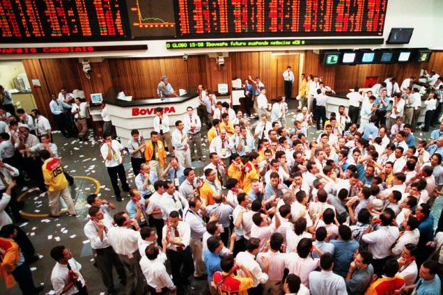 Em 1995, a bolsa iniciou o pregão viva-voz; foto datada de 1997 Em 1995, a bolsa iniciou o pregão viva-voz; foto datada de 1997