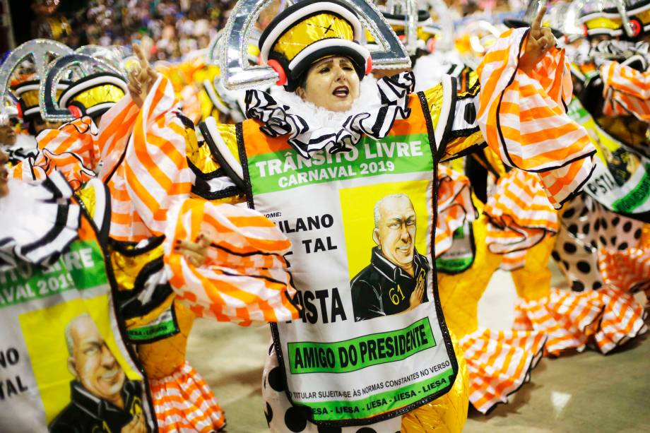 Desfile da escola de samba São Clemente, no Sambódromo da Marquês de Sapucaí - 04/03/2019