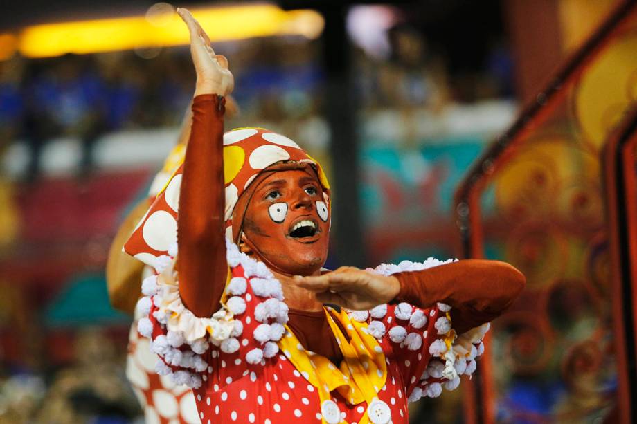 Com o enredo 'O salvador da pátria', a escola de samba Paraíso do Tuiuti desfila pela Marquês de Sapucaí - 05/03/2019