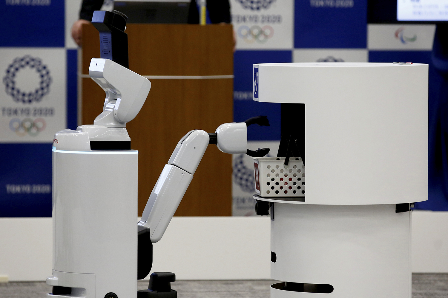 Robôs apresentam candidatura de Tóquio aos Jogos de 2020