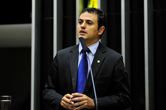 Conselho de Ética volta a debater agressão de Glauber Braga a manifestante