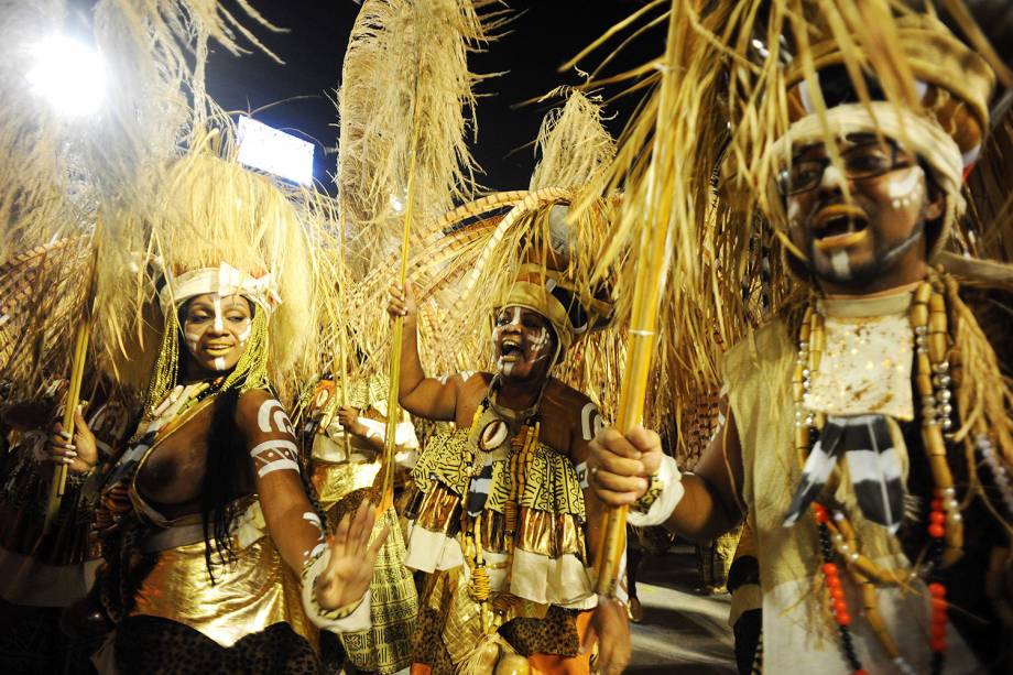 Detalhe de ala durante desfile da escola de samba Mangueira na Marquês de Sapucaí - 05/03/2019