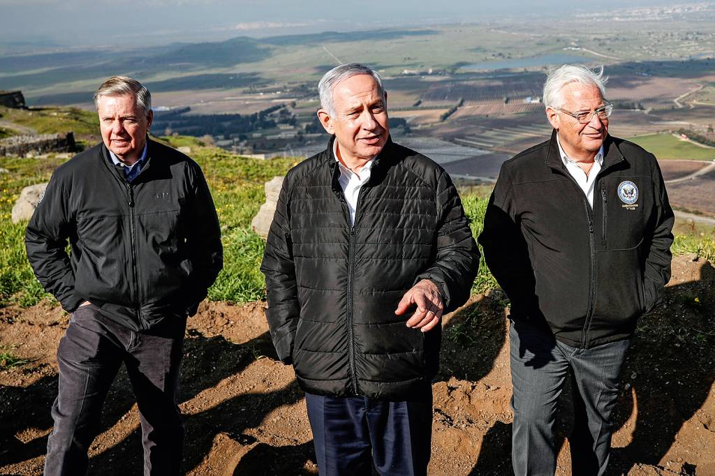 Benjamin Netanyahu, David Friedman e Lindsey Graham Benjamin Netanyahu, David Friedman e Lindsey Graham