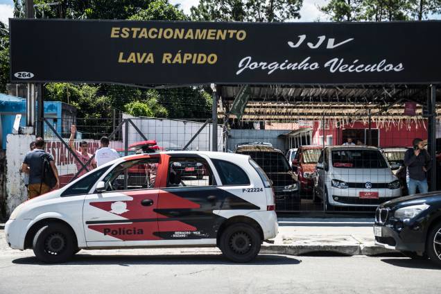 Concessionária onde os adolescentes roubaram o veículo em Suzano, cidade na Grande São Paulo - 13/02/2019