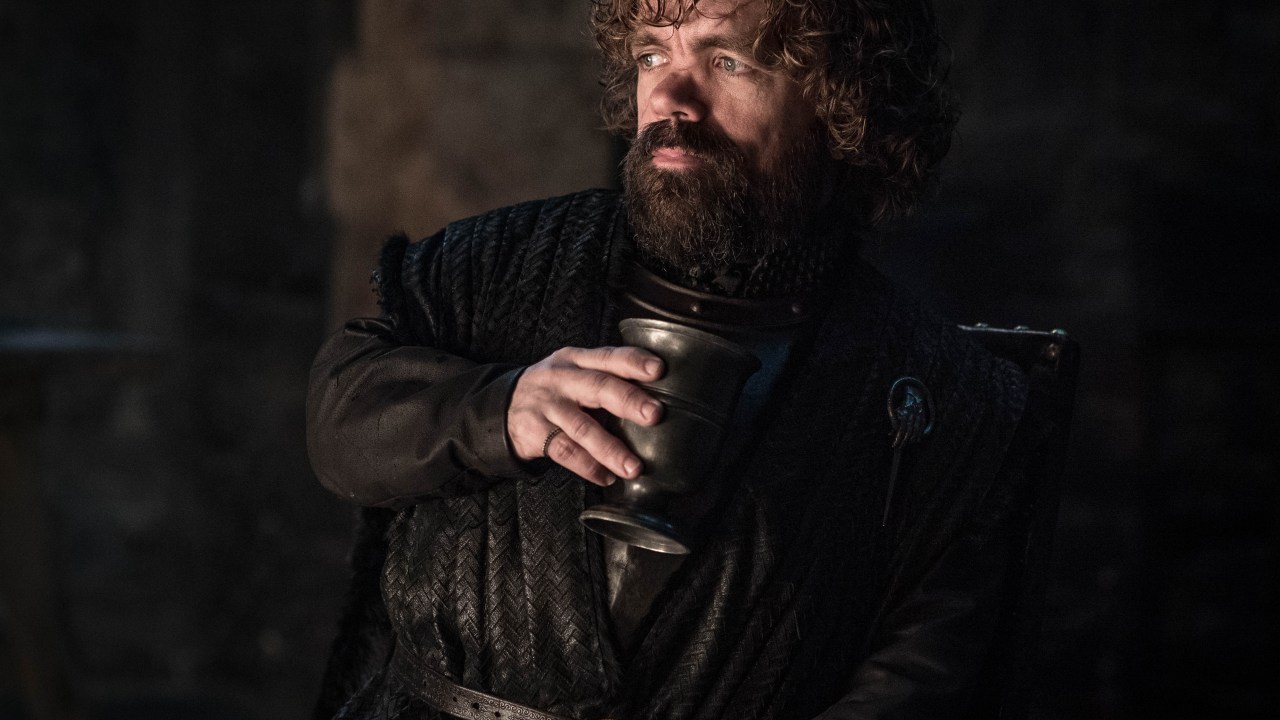 Tyrion (Peter Dinklage) pede uma canção nos minutos que antecedem a guerra contra os mortos em 'Game of Thrones'