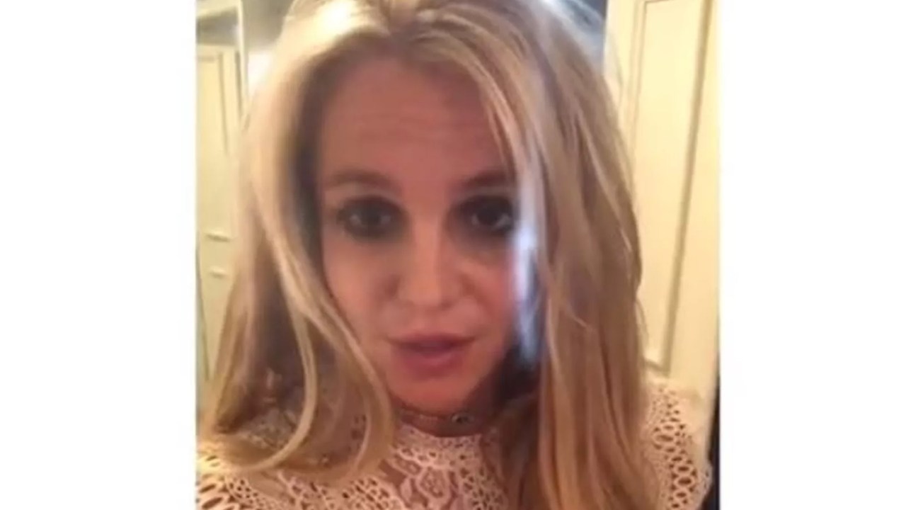 Britney Spears grava vídeo com mensagem para fãs no Instagram