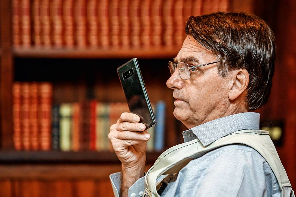 Por que o ‘presságio’ de Bolsonaro sobre gasolina levanta desconfiança