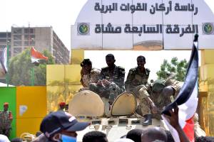 Ditador do Sudão é removido do cargo por militares