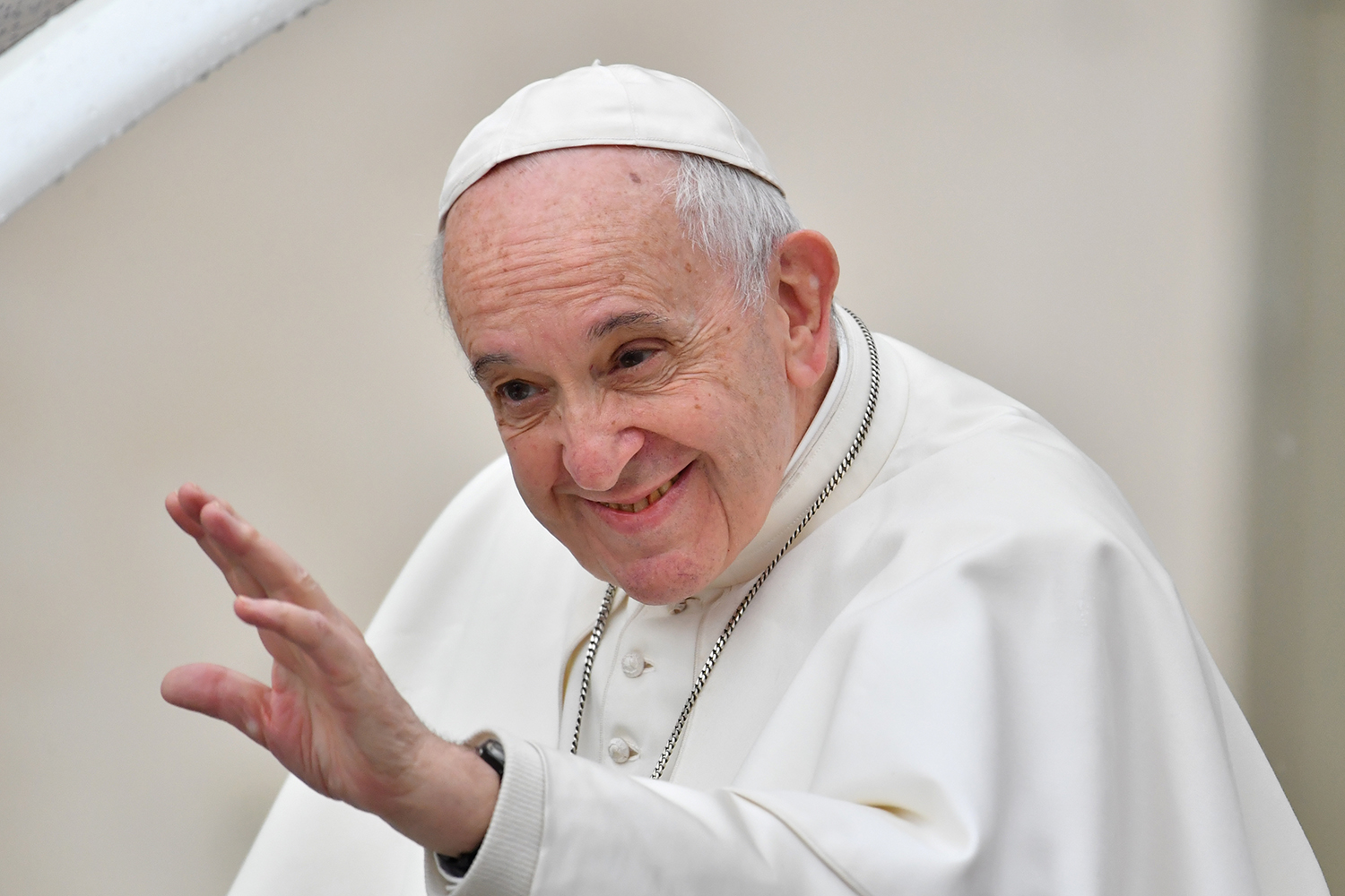 Papa Francisco pede: recolham os celulares nas refeições e ...