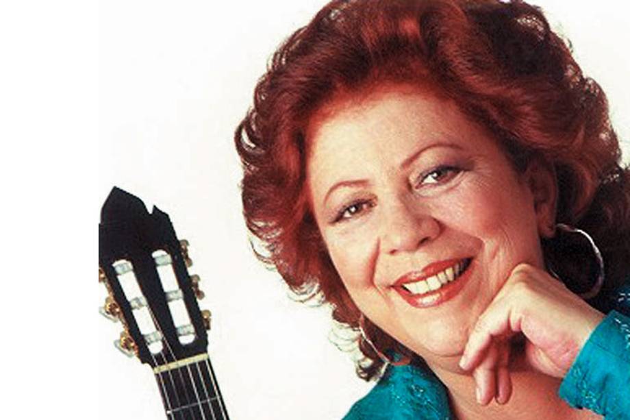 A cantora Beth Carvalho - 2004 A cantora Beth Carvalho - 2004