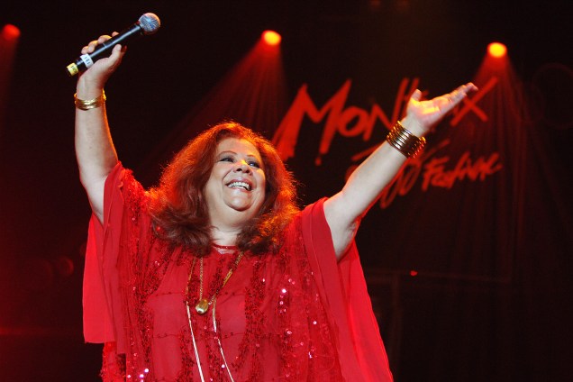 A cantora Beth Carvalho se apresenta na cidade de Montreux, na Suíça - 14/07/2007