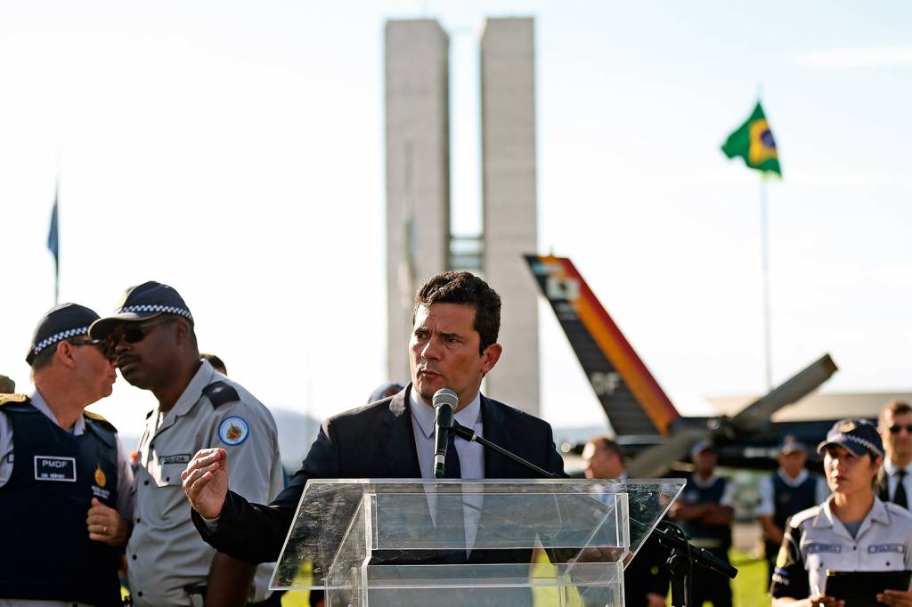 Os arapongas do bordel