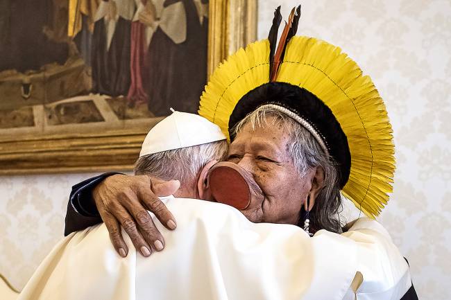 Papa Francisco e Raoni Papa Francisco e Raoni