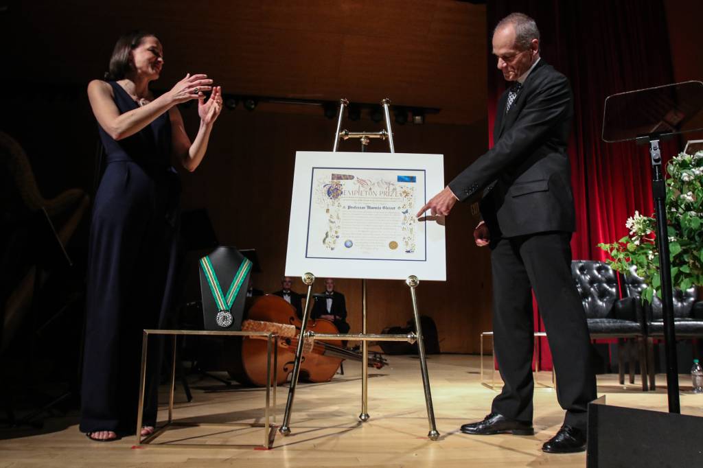 Marcelo Gleiser Marcelo Gleiser