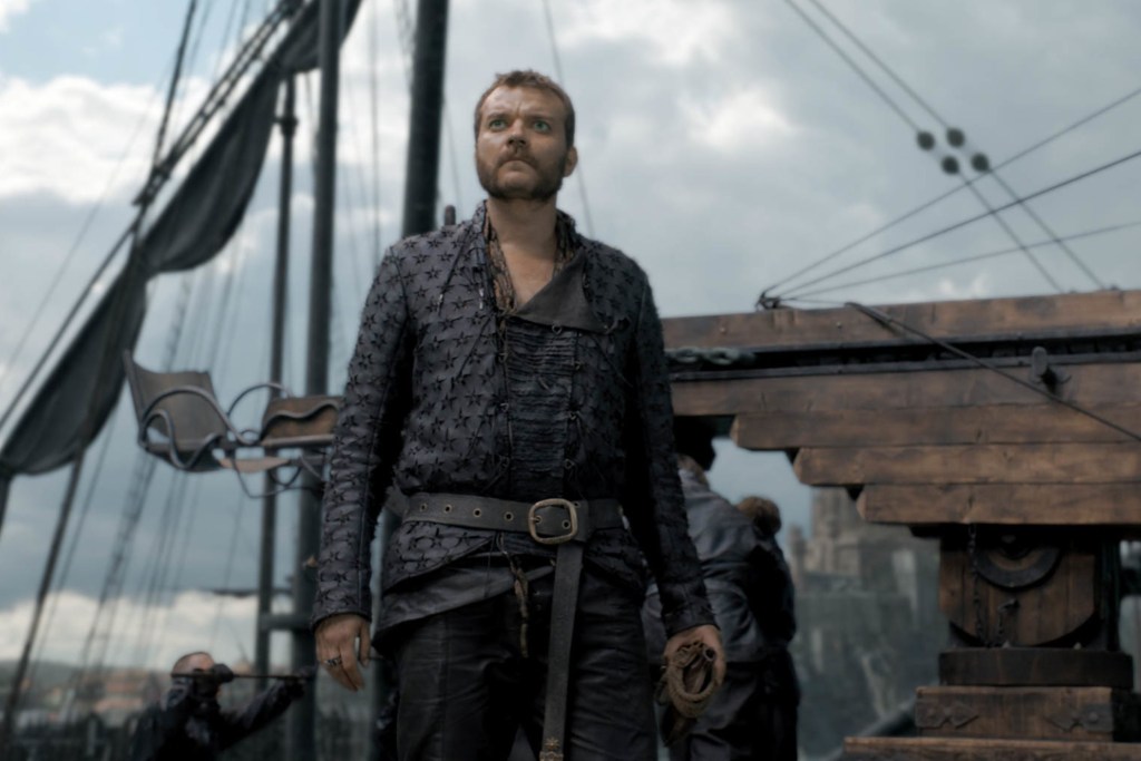 Euron Greyjoy (Johan Philip Asbæk) aparece assombrado por algo que vê no céu em teaser do 5º episódio da 8ª temporada de ‘Game of Thrones’