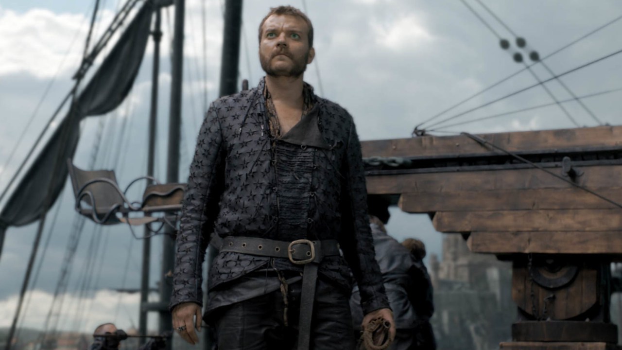 Euron Greyjoy (Johan Philip Asbæk) aparece assombrado por algo que vê no céu em teaser do 5º episódio da 8ª temporada de ‘Game of Thrones’