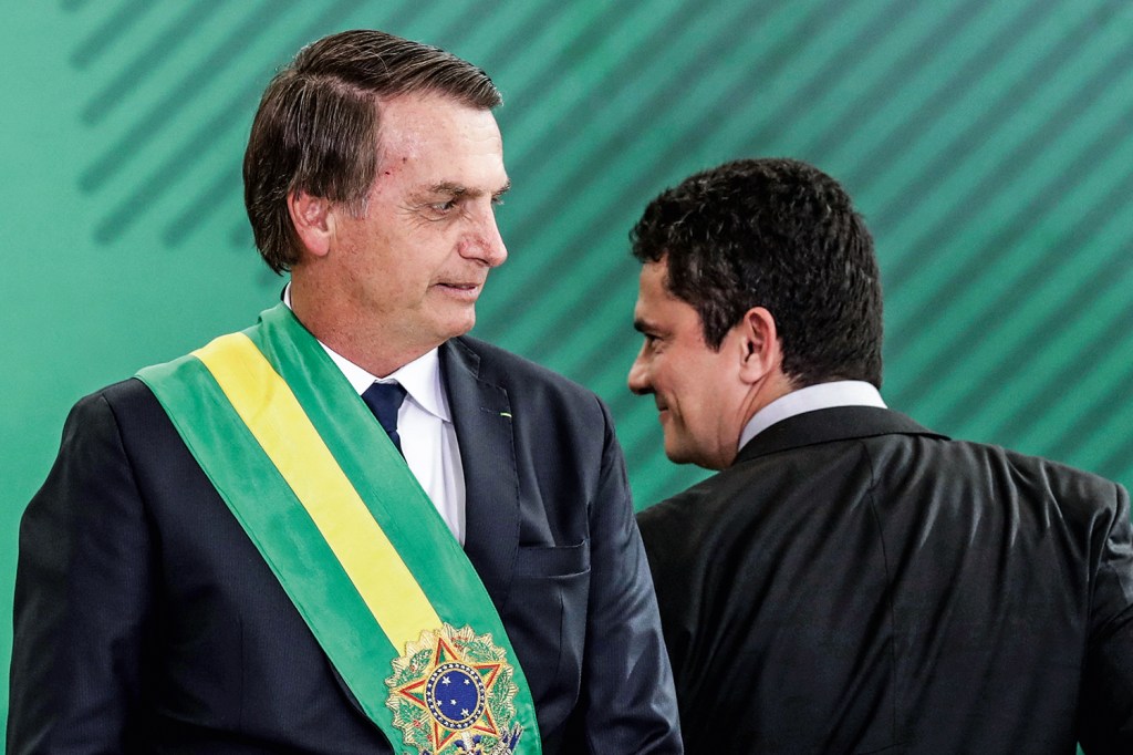 The new Minister of the Supreme Federal Court (STF) Cristiano Zanin smiles during the inauguration ceremony in Brasília, on August 3, 2023. Zanin, who had been President Lula da Silva's defense attorney in the 'Car Wash' operation, was appointed by to fill a vacancy on the Supreme Court in place of Ricardo Lewandowski, who left his post last April. (Photo by Sergio Lima / AFP)