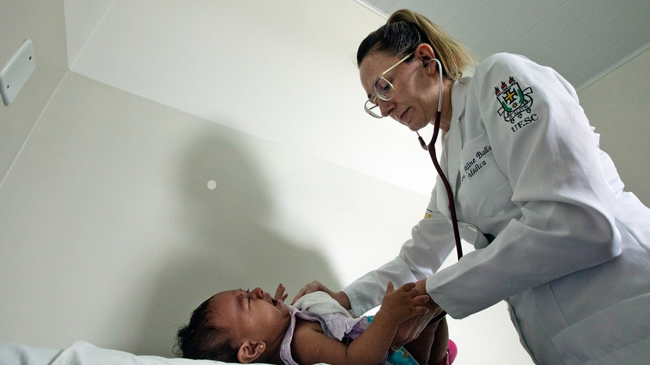Programa Mais Médicos foi criado em 2013 para dar acesso à saúde em regiões mais longínquas