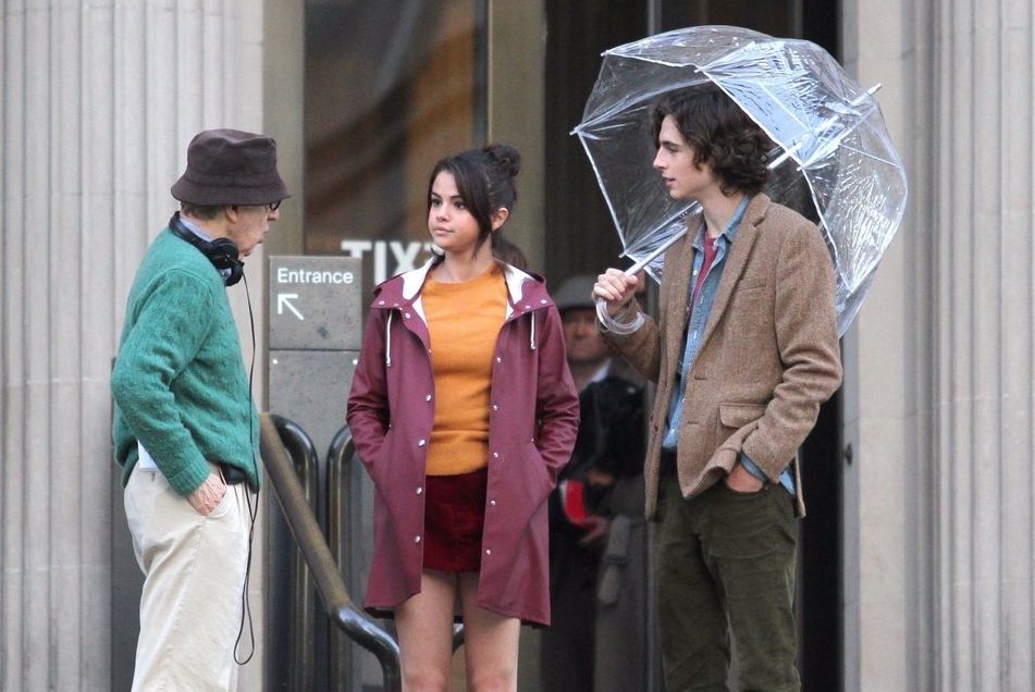 Woody Allen dirige Selena Gomez e Timothée Chalamet em 'A Rainy Day in New York'