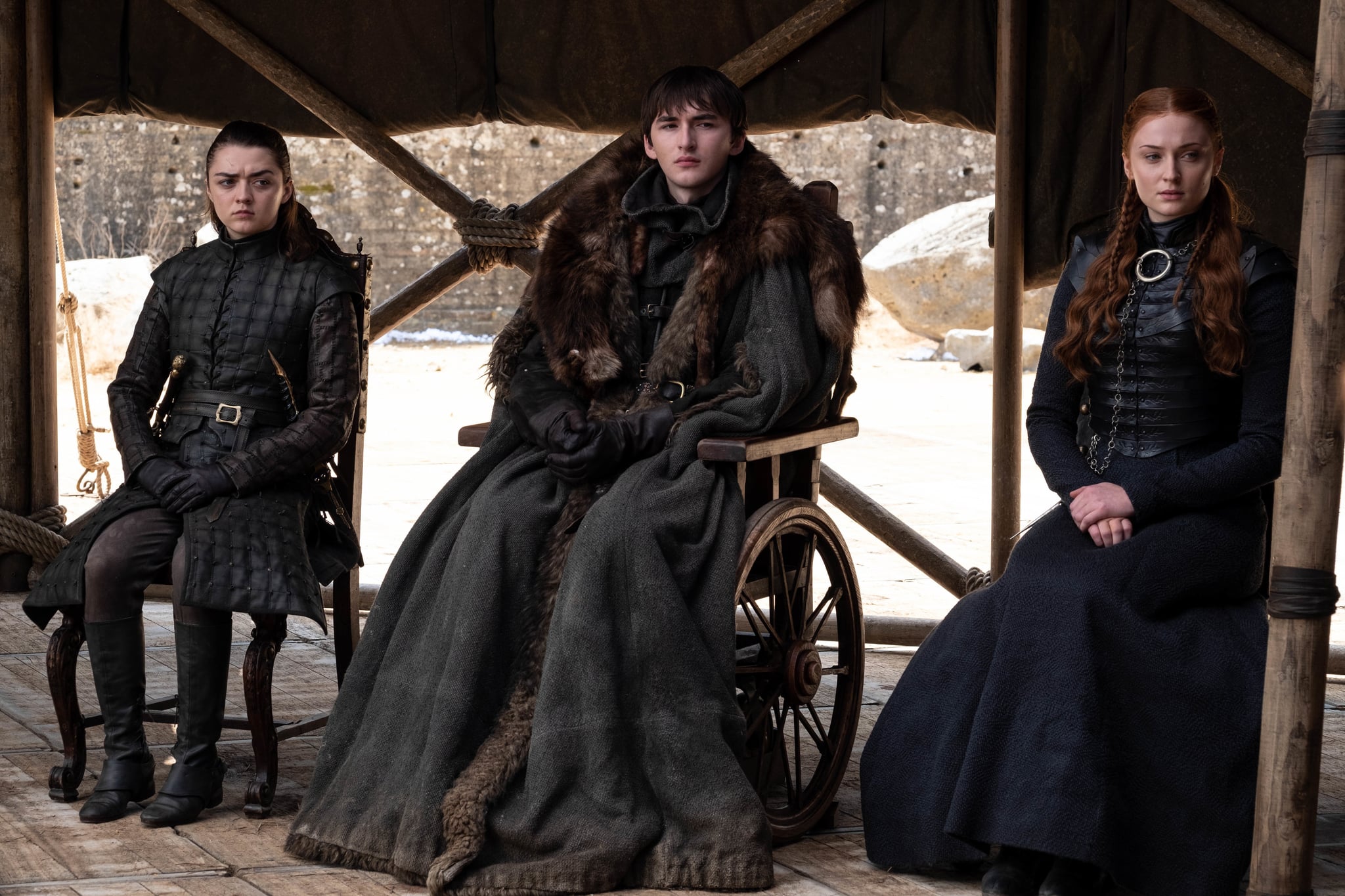 O elenco de Game of Thrones no primeiro e último episódios da