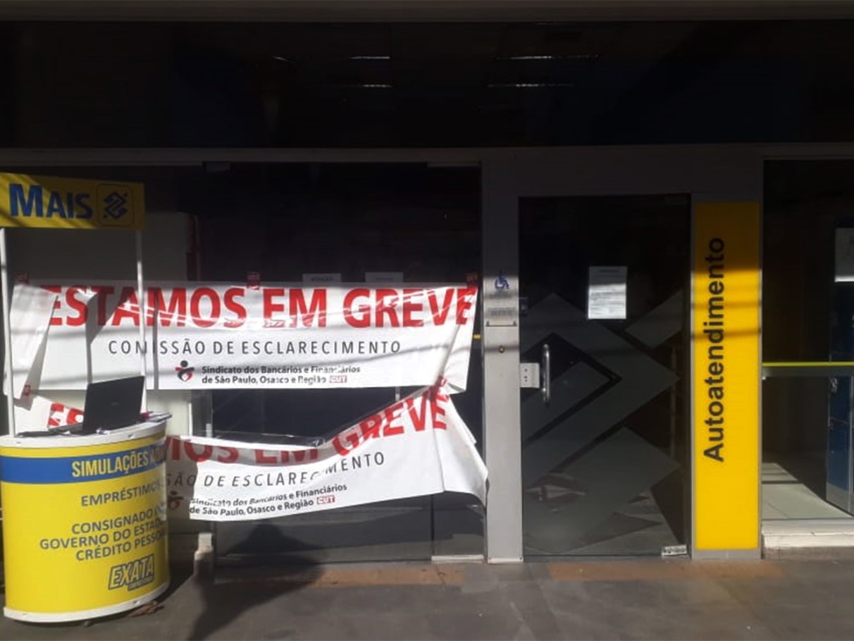Empregados (as) do Banco ABC Brasil realizam assembleia virtual - Sindicato  dos Bancários de Porto Alegre e Região