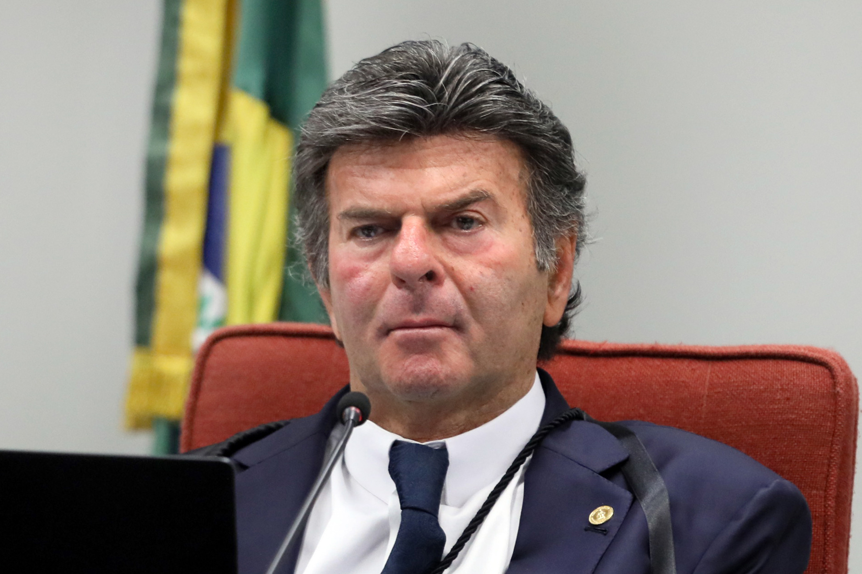 Luiz Fux decide que Forças Armadas não são “poder moderador” | VEJA