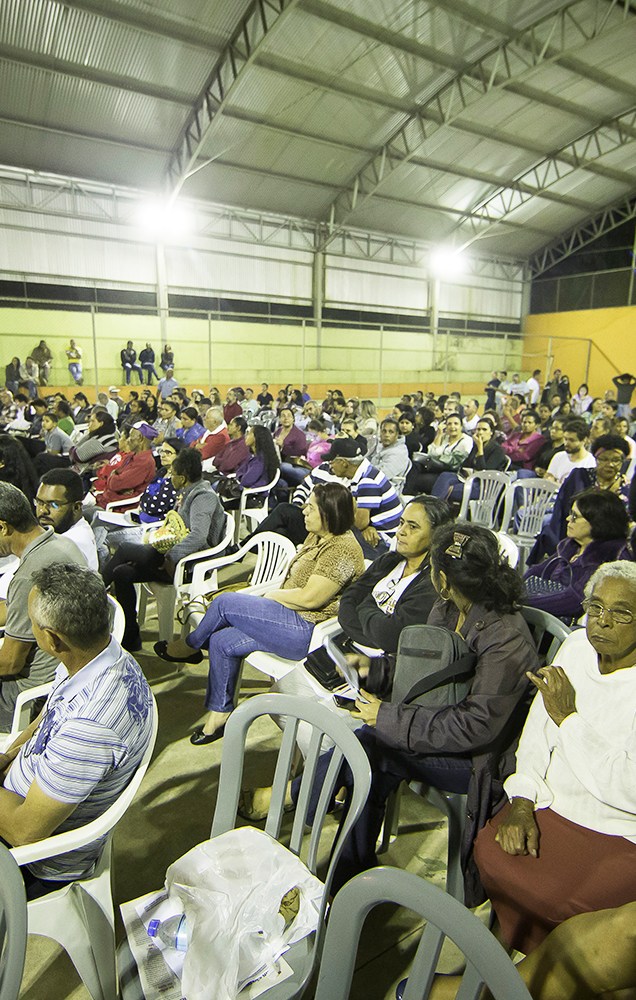Encontro de moradores das cidades prejudicadas pela Vale, na região de Barão de Cocais (MG)