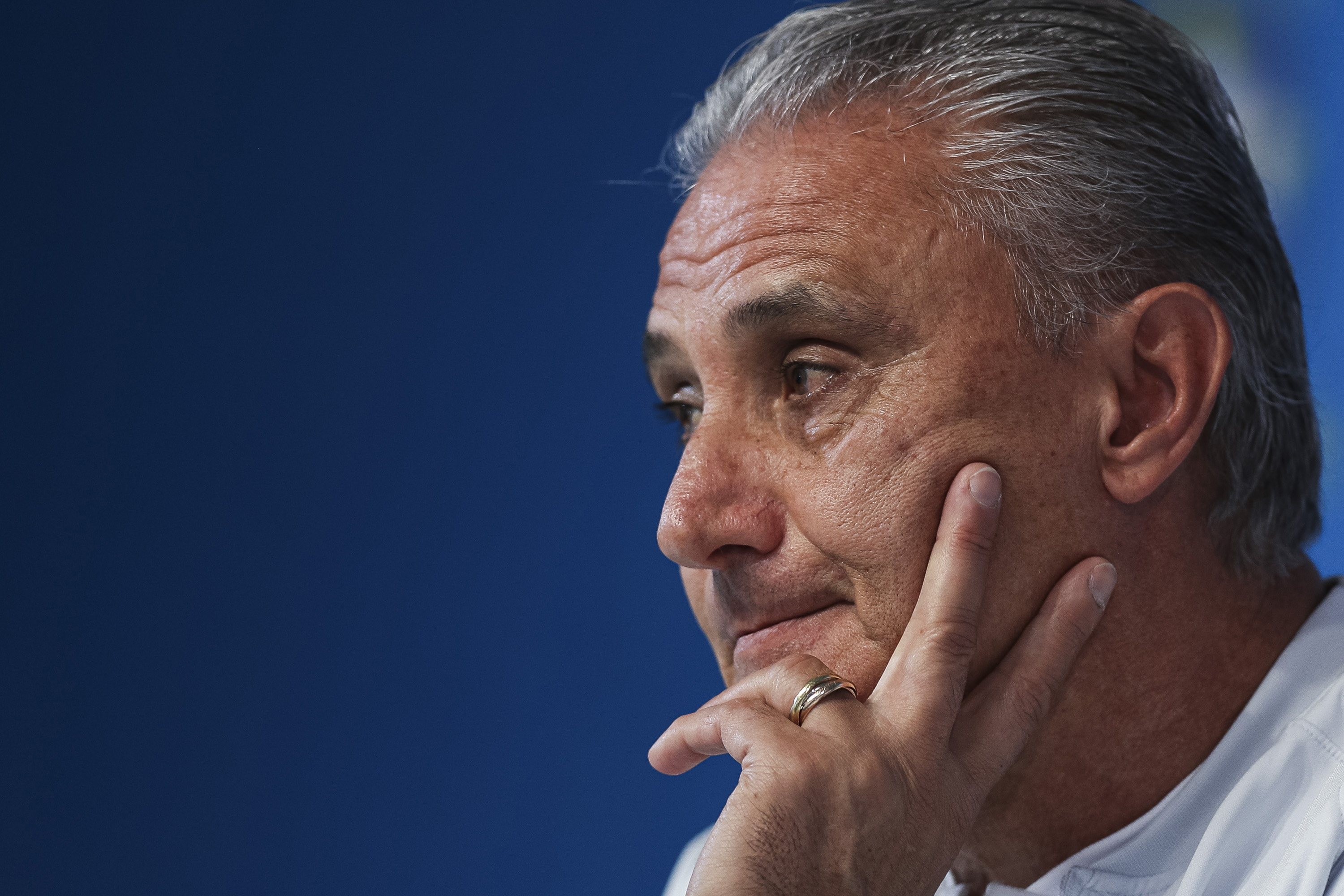 Tite atende à imprensa durante coletiva da seleção brasileira na Granja Comary, em Teresópolis - 03/06/2019