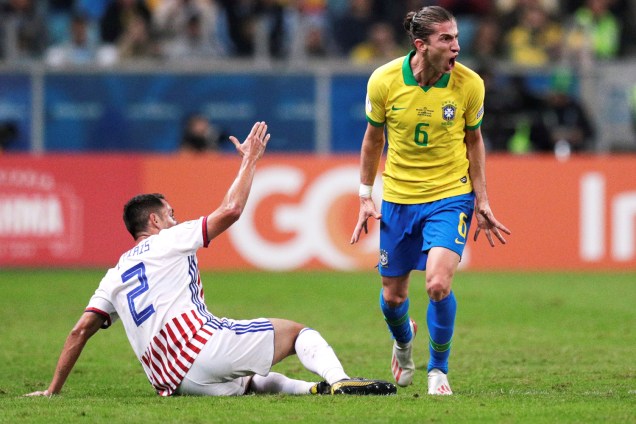 Filipe Luis e Ivan Piris, durante partida entre Brasil e Paraguai, válida pela Copa América - 27/06/2019