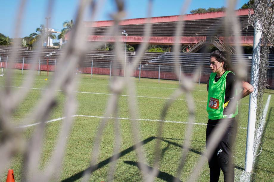 Adolescente participa de sessãode treinos durante peneira do futebol Feminino Sub-17 - 25/06/2019