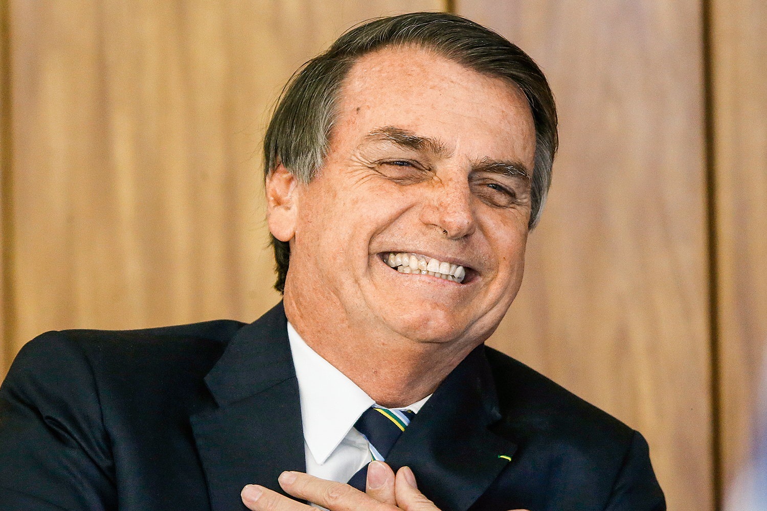 Chilenos são denunciados por fazer compras com o cartão de crédito de Bolsonaro