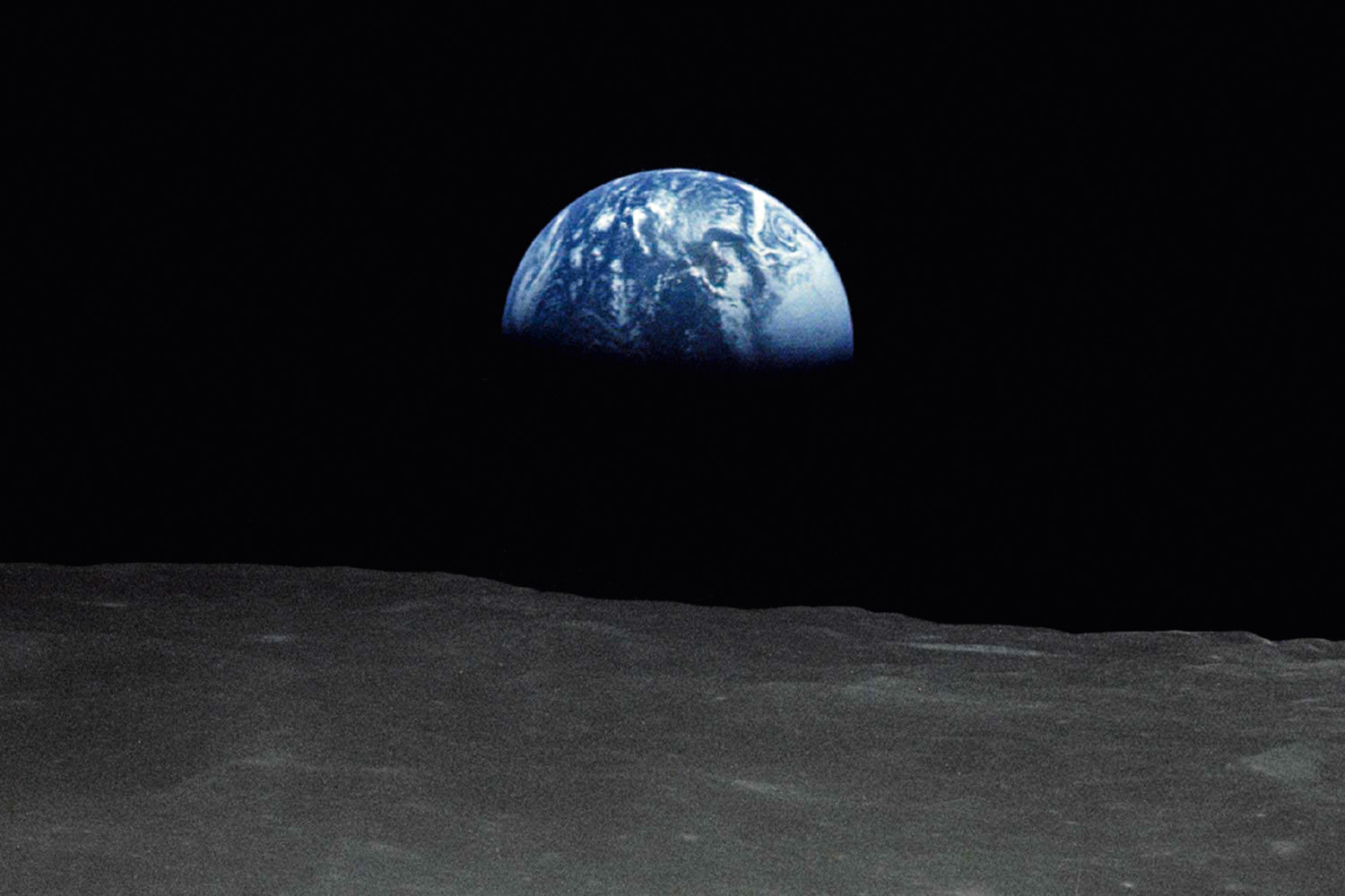 Спутниковые снимки Луна земля