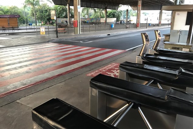 Terminal São Paulo em Sorocaba (SP) vazio durante greve geral - 14/06/2019