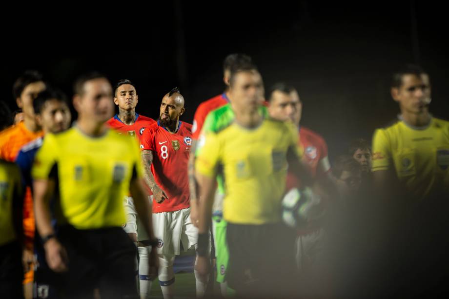 Seleção chilena entra em campo para a estreia na Copa América 2019 contra o Japão