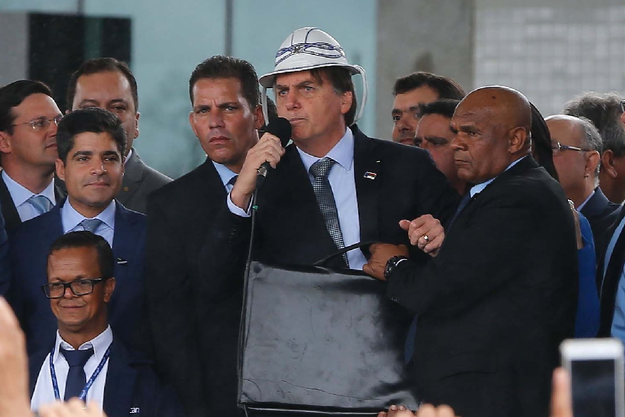 Bolsonaro inaugura aeroporto Glauber Rocha, em Vitória da Conquista, na Bahia