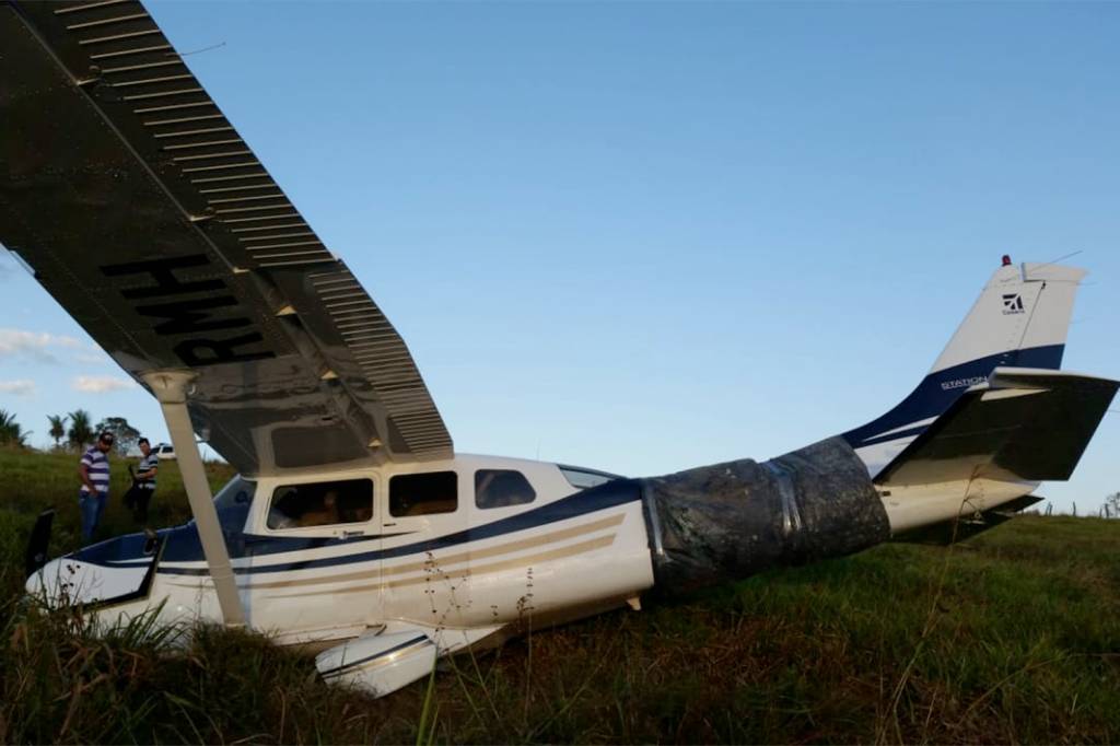 Dinheiro apreendido em avião Dinheiro apreendido em avião