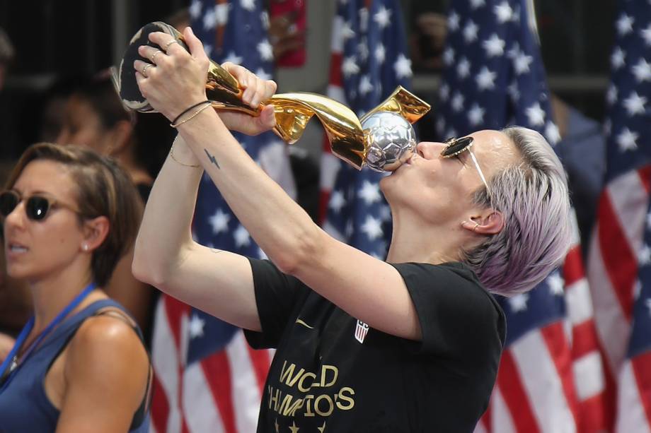 Megan Rapinoe comemora a conquista da Copa do Mundo pela seleção feminina de futebol dos Estados Unidos em Nova York - 10/07/2019