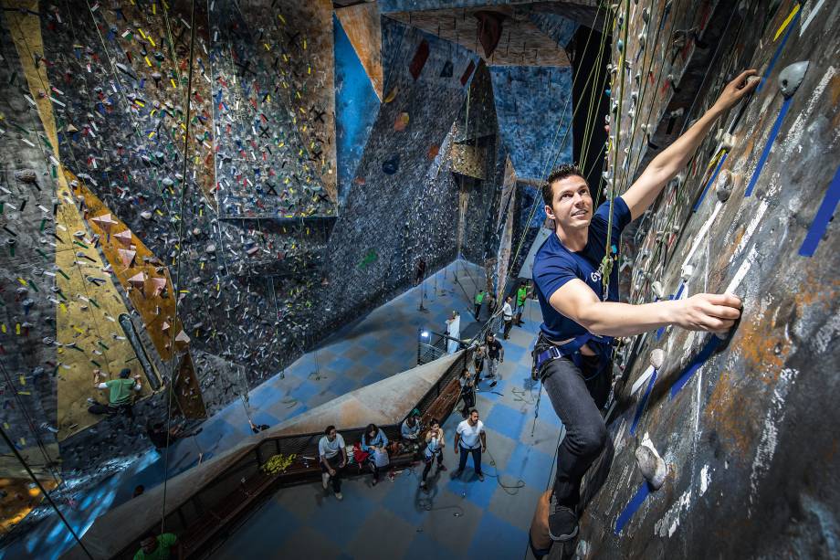 Leandro Caldeira, CEO da operação brasileira da Gympass, treina escalada na Casa de Pedra, em São Paulo: startup já está presente em catorze países, de San Marino aos Estados Unidos