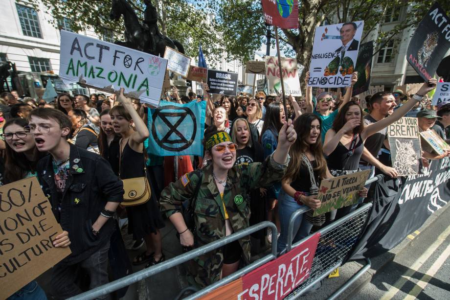 A "Extinction Rebellion" convoca um protesto do lado de fora da Embaixada do Brasil em Londres pelos incêndios na Floresta Amazônica