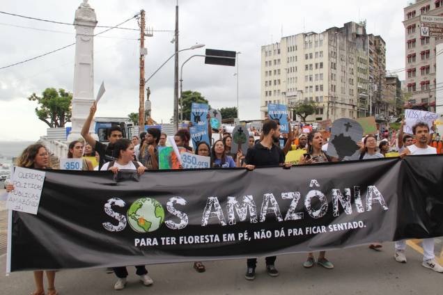 Protesto em Salvador contra a política ambientla do governo Bolsonaro para a Amazônia - 23/8/2019