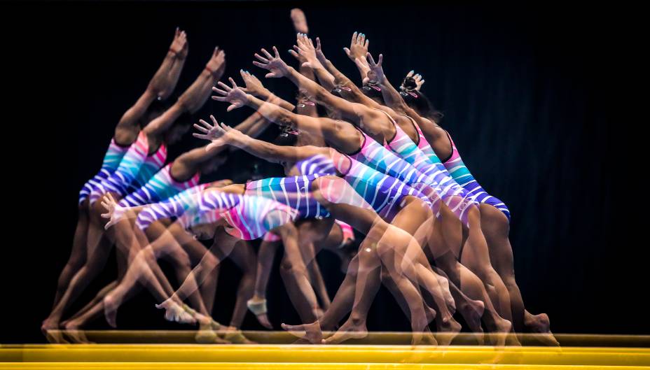 Treino da equipe brasileira de ginástica artística feminina, no Complexo Esportivo Vila El Salvador, em Lima