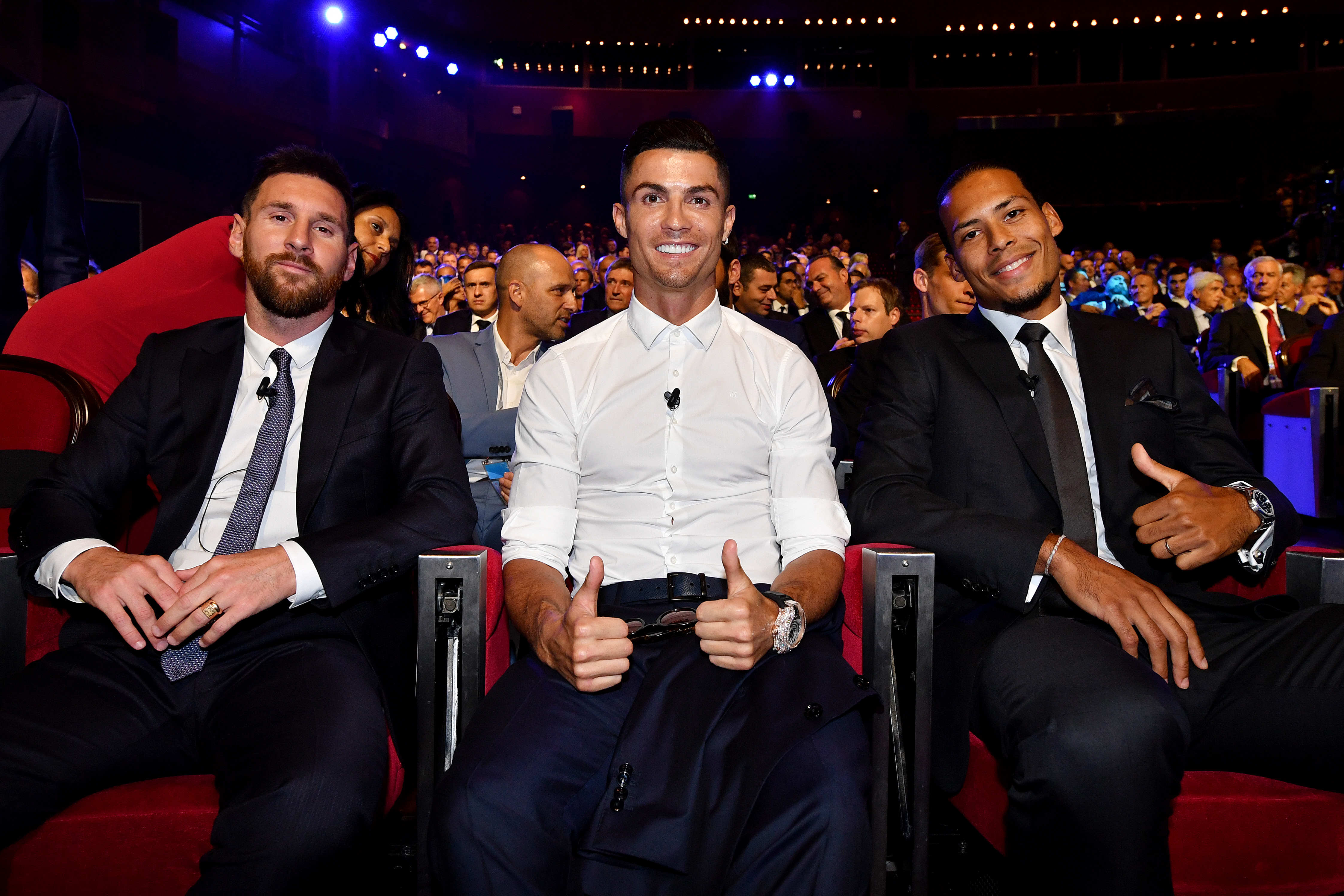 Lionel Messi, Cristiano Ronaldo e Van Dijk na premiação da Uefa em Mônaco