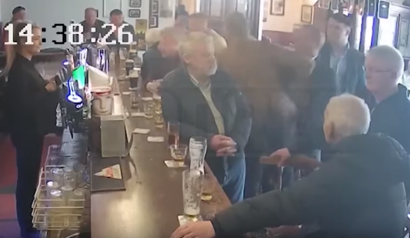 Vídeo mostra o momento fa agressão de McGregor em Dublin