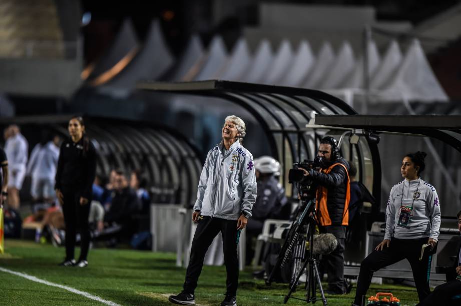 Pia Sundhage, fez diversas "caretas" animadas durante a partida