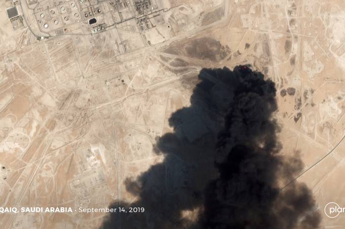 A satellite image shows an apparent drone strike on an Aramco oil facility in Abqaiq